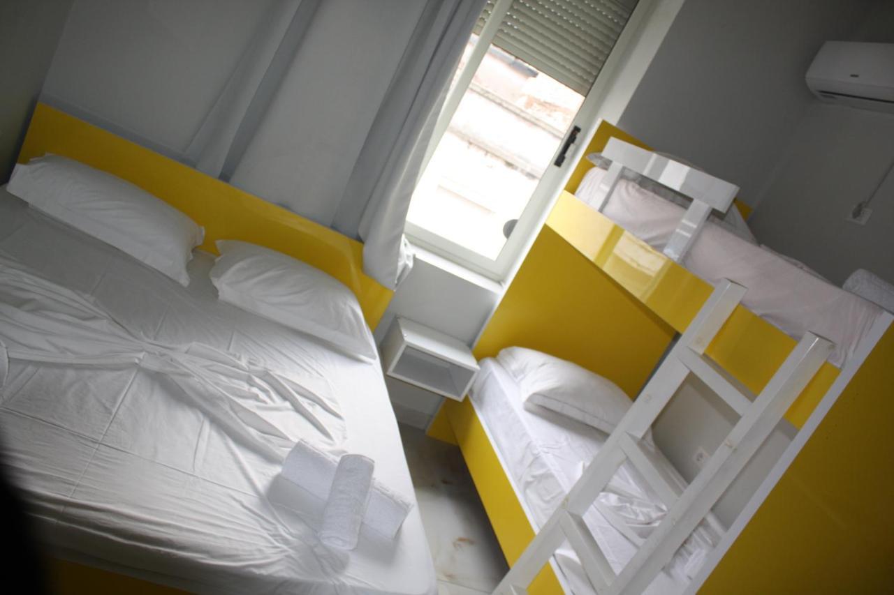 Jonian Central Condos Sarandë Esterno foto