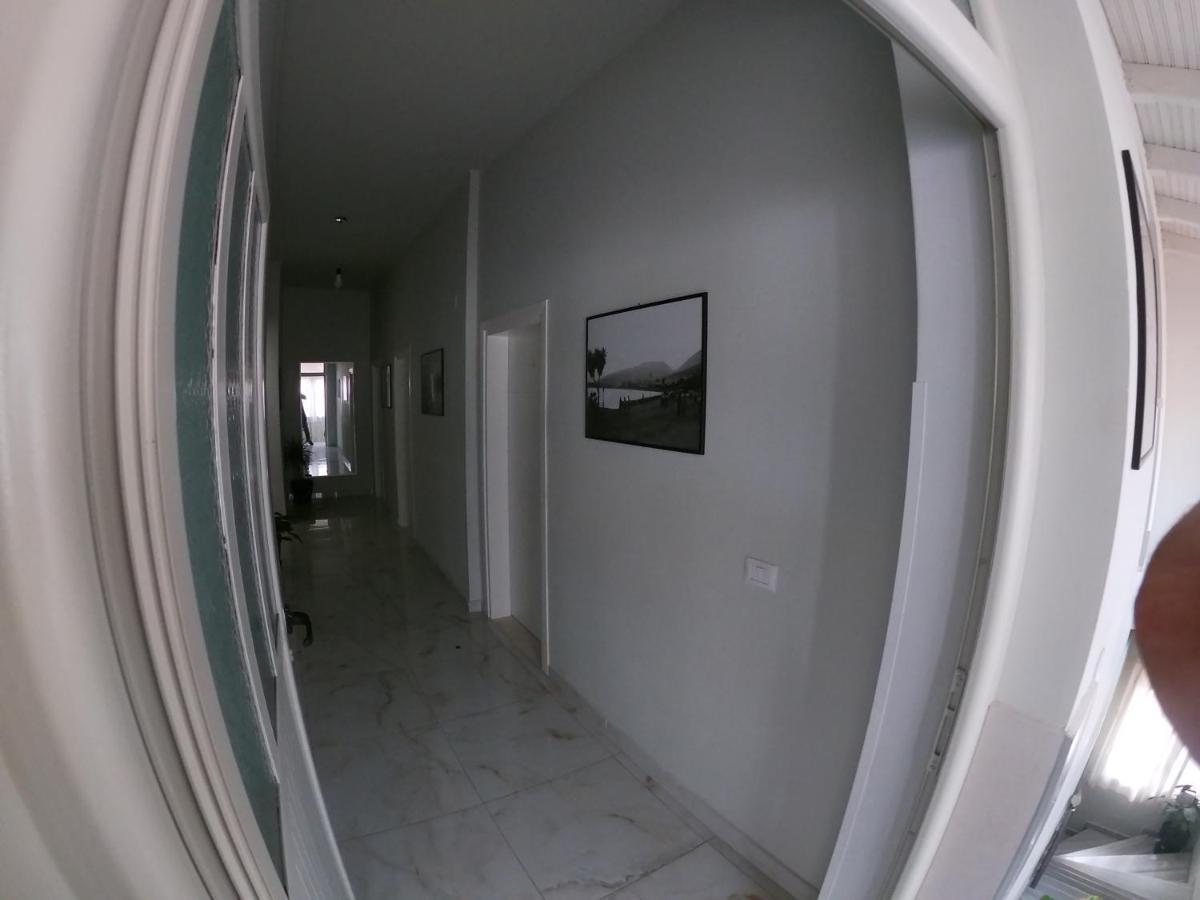 Jonian Central Condos Sarandë Esterno foto